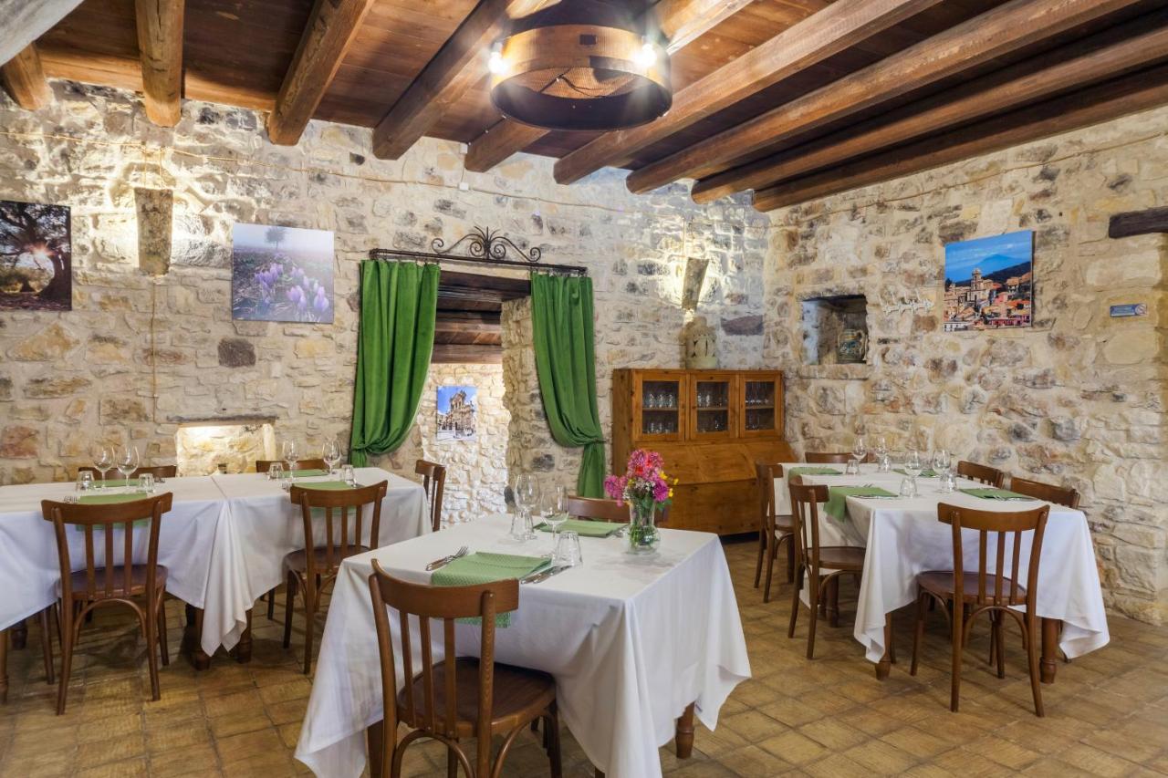 Masseria Fortificata Lo Zafferaneto Buccheri المظهر الخارجي الصورة