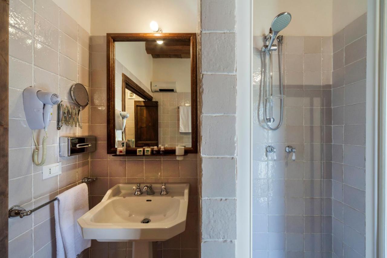 Masseria Fortificata Lo Zafferaneto Buccheri المظهر الخارجي الصورة